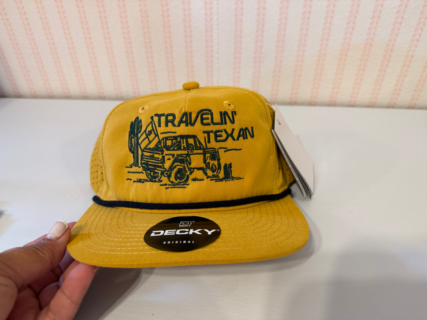 Custom cap Travelin Texan
